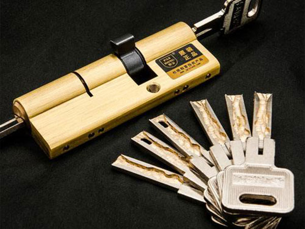 梁山24小时上门开锁公司